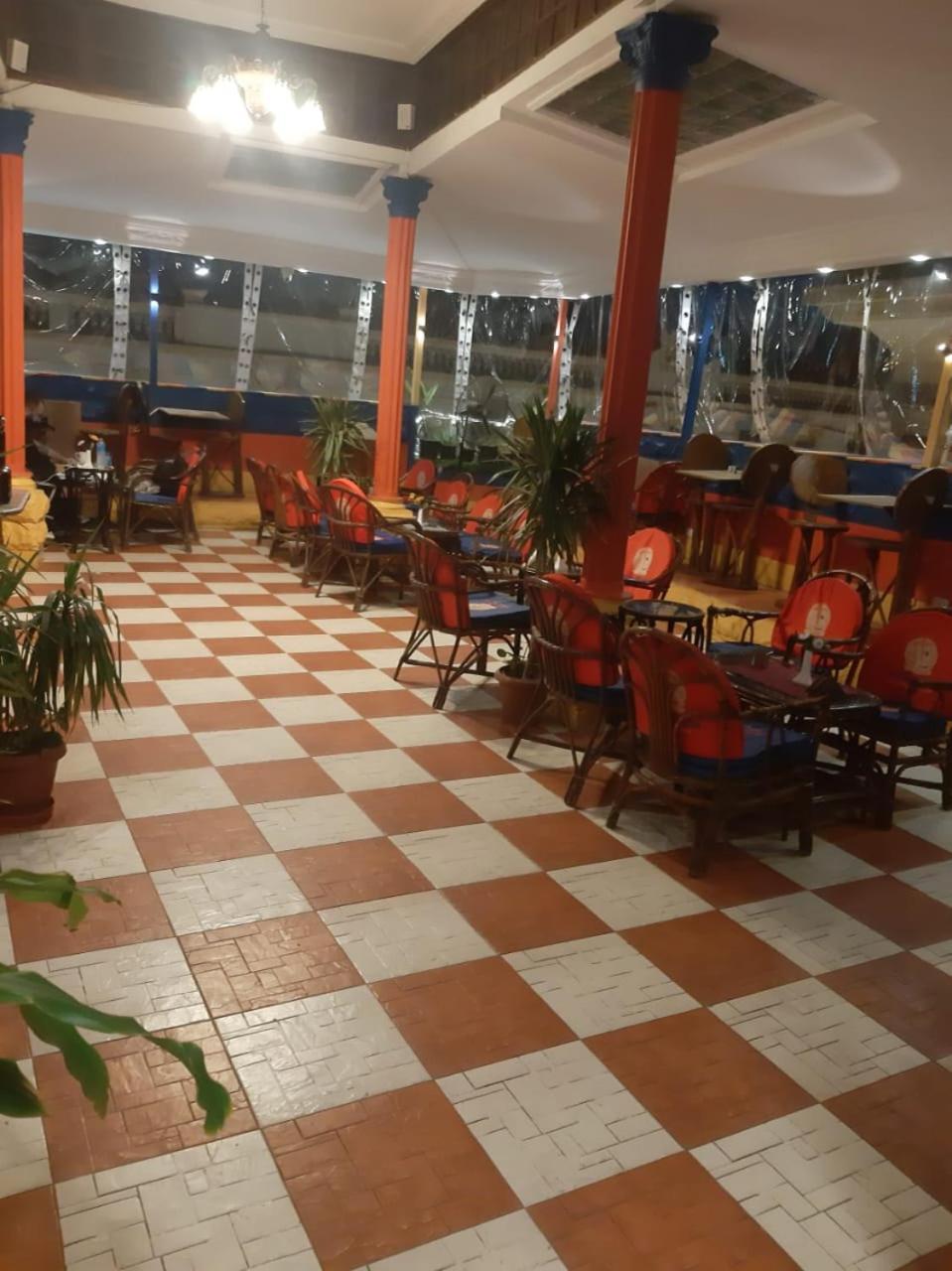 Pharoah's Palace Hostel *